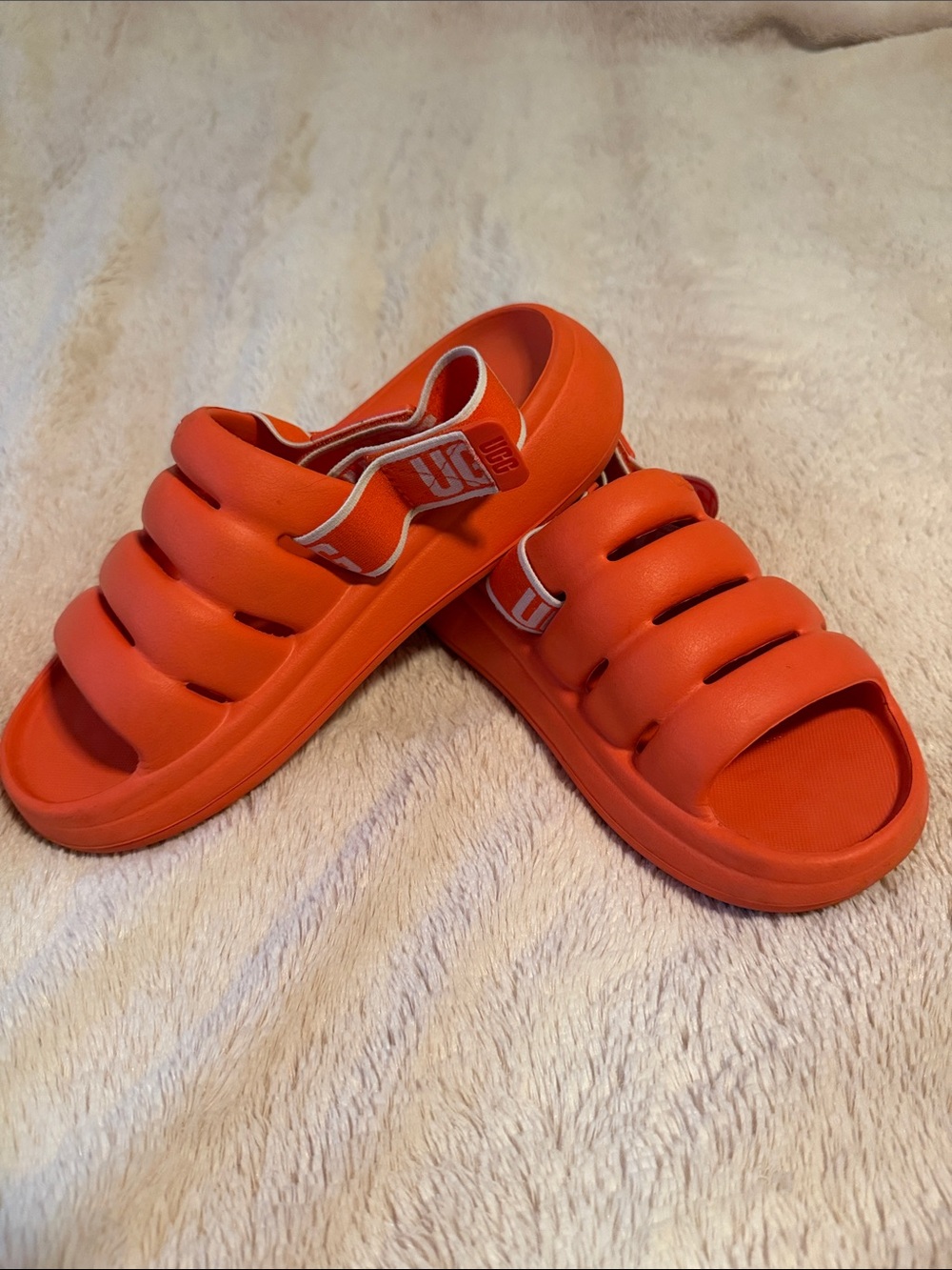 UGG Orange Sport Yeah Cushioned Slide Sandals with Elastic Heel Strap